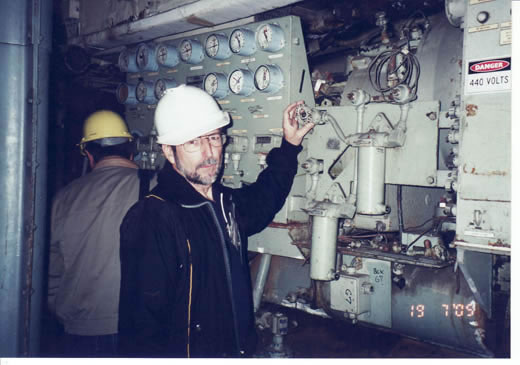 Dive HMAS Brisbane - Her Story Image Gallery  Sept Tour